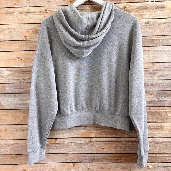 BP Sweatshirt Women’s Size Medium Gray Hooded Pullover Boxy Cropped Fit NWT - Picture 2 of 6